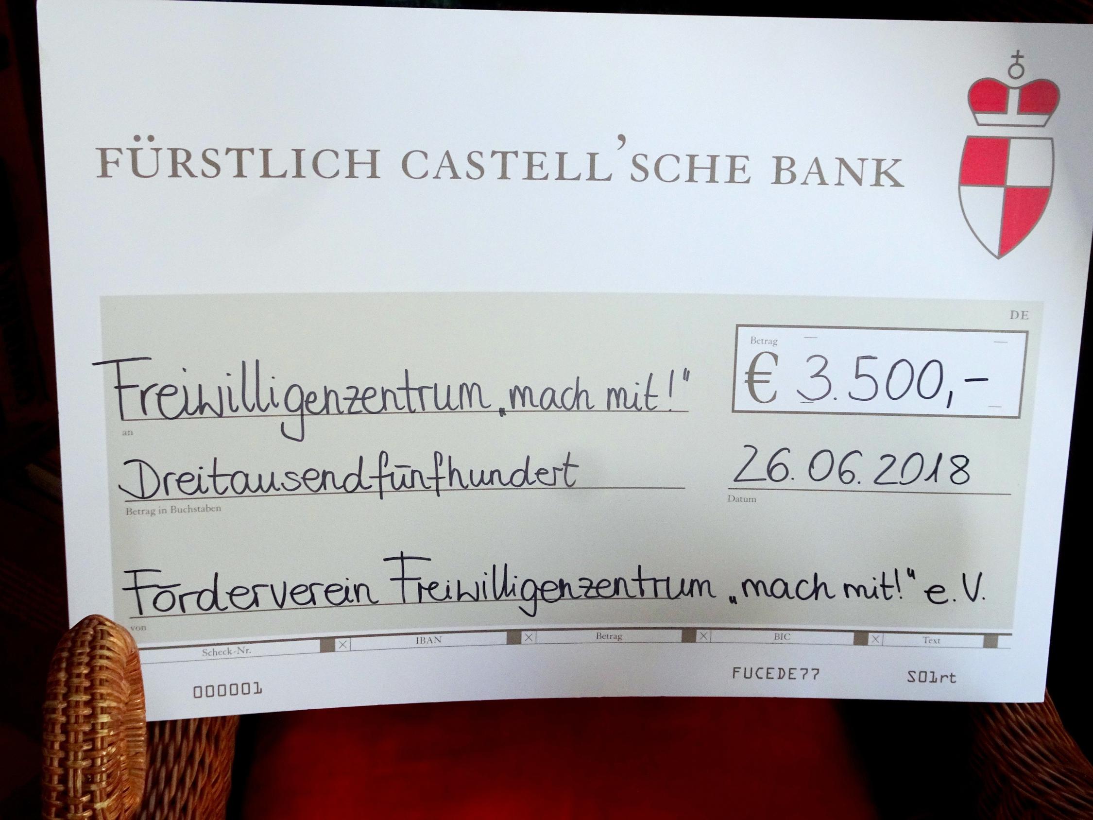 Scheck über 3.500 €